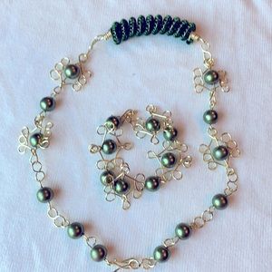 Green beads and gold- tone necklace and bracelet